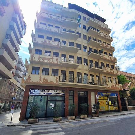 A Un Passo Dal Centro Hotell Palermo Eksteriør bilde
